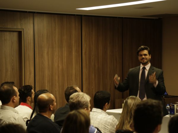 palestrante janderson santos sorrindo