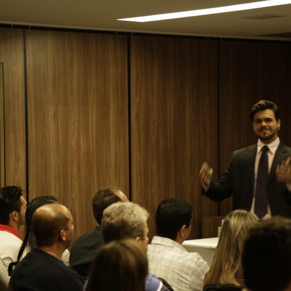 palestrante janderson santos sorrindo