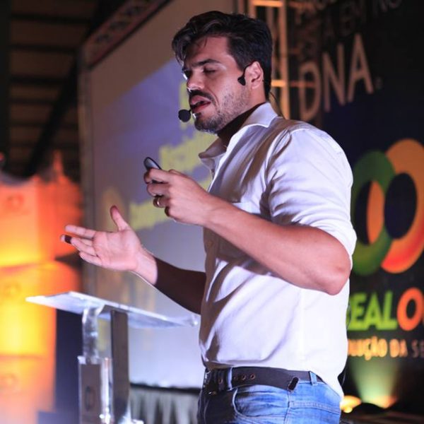 palestrante magico janderson santos de vendas e motivação
