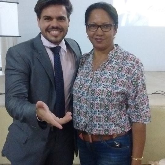 palestrante show janderson santos tirando foto