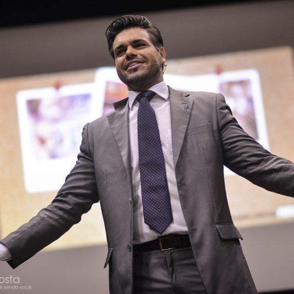 PALESTRANTE DE VENDAS E MOTIVAÇÃO PALESTRA RIO GRANDE DO SUL MONTENEGRO CHAPECÓ FAROUPILHA