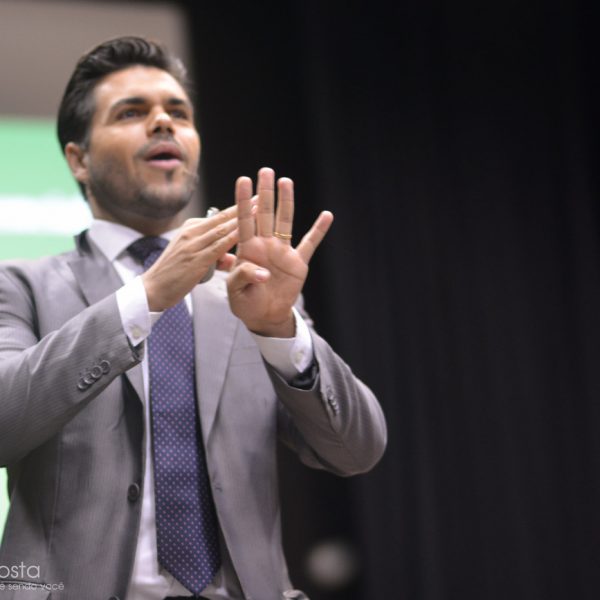 ALESTRANTE DE VENDAS E MOTIVAÇÃO PALESTRA RIO GRANDE DO SUL MONTENEGRO FAROUPILHA PORTO ALEGRE