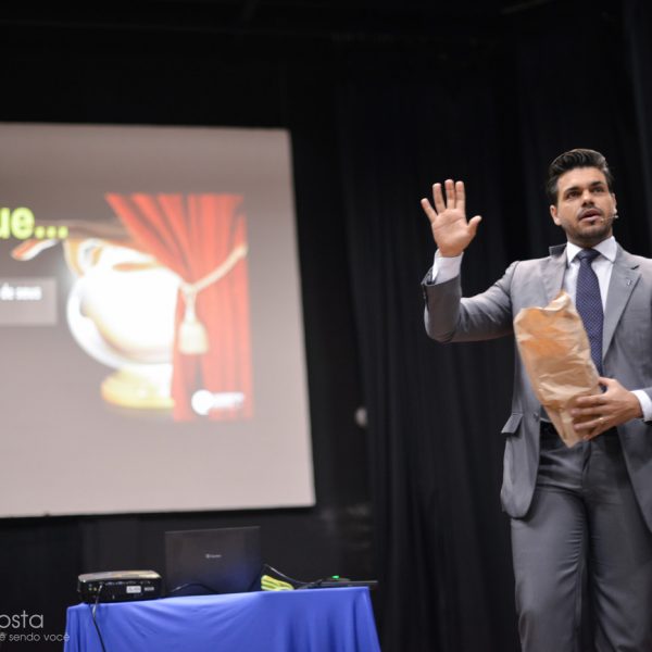 PALESTRANTE DE VENDAS E MOTIVAÇÃO PALESTRA RIO GRANDE DO SUL MONTENEGRO PORTO ALEGRE SANTA MARIA