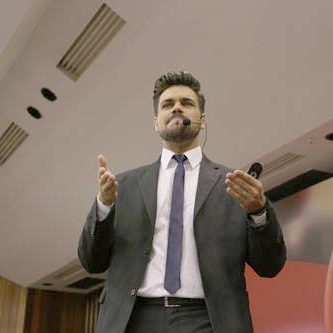 PALESTRANTE-JANDERSON-SANTOS-EM-GOIAS-CONVENÇÃO-DE-VENDAS-GOIANIA-CREME-MEL