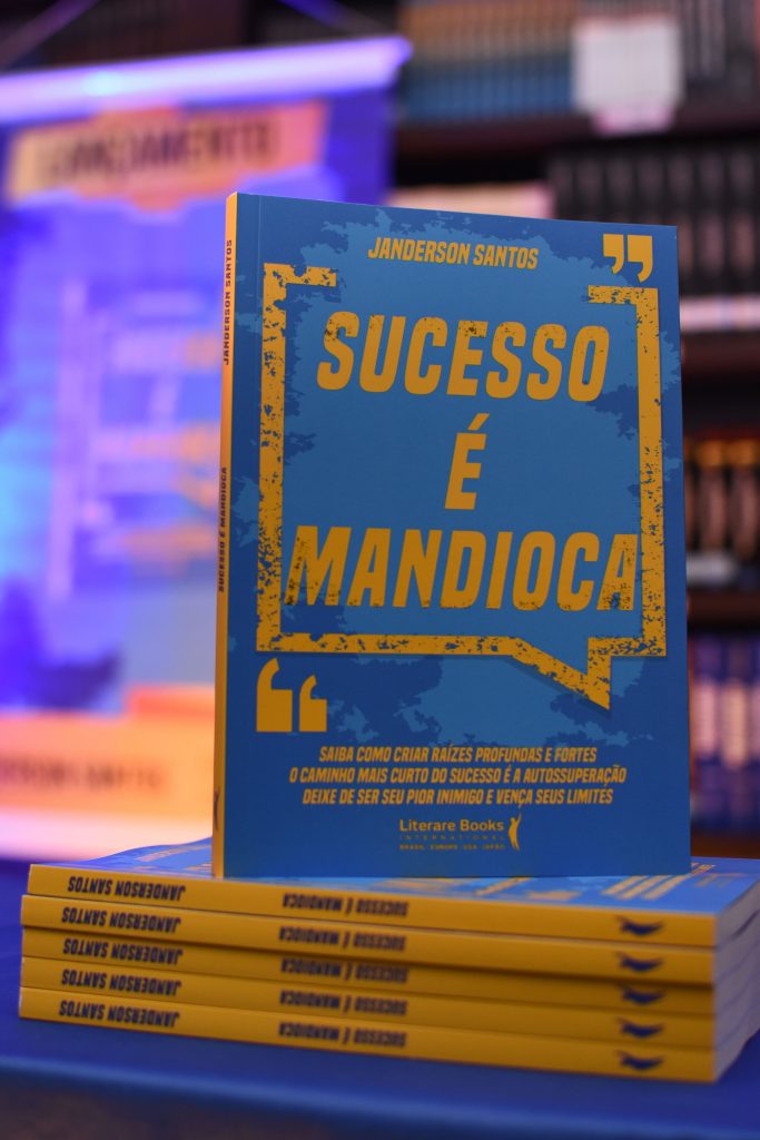 livro sucesso é mandioca do palestrante janderson santos