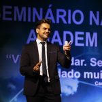 palestrante de vendas e motivação janderson santos em brasilia anadem magico