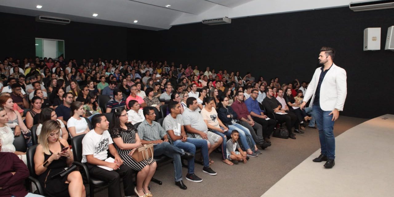 PALESTRANTE JANDERSON SANTOS MELHOR DO BRASIL PALESTRA EM GOIANÉSIA PALESTRANTE JANDERSON SANTOS MELHOR DO BRASIL PALESTRA EM GOIANÉSIA