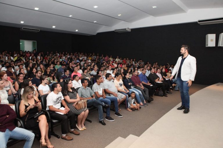 PALESTRANTE JANDERSON SANTOS MELHOR DO BRASIL PALESTRA EM GOIANÉSIA