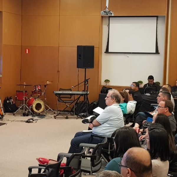 o maior especialista em vendas e motivação de equipes do brasil jandersosn santos rio de janeiro