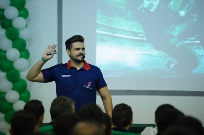 palestrante de vendas com janderson santos o maior especialista em vendas e motivação de equipes palestrante de vendas com janderson santos o maior especialista em vendas e motivação de equipes