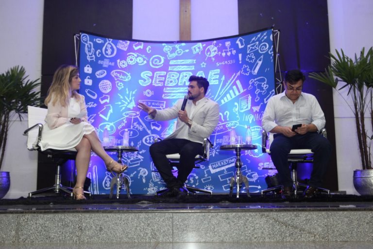 janderson santos realiza palestra em neropolis