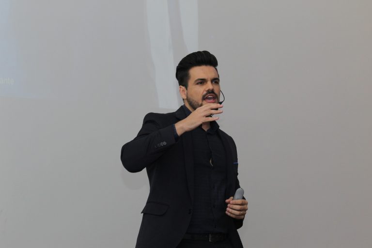 um dos melhores palestrantes do Brasil, janderson santos vendas e motivação