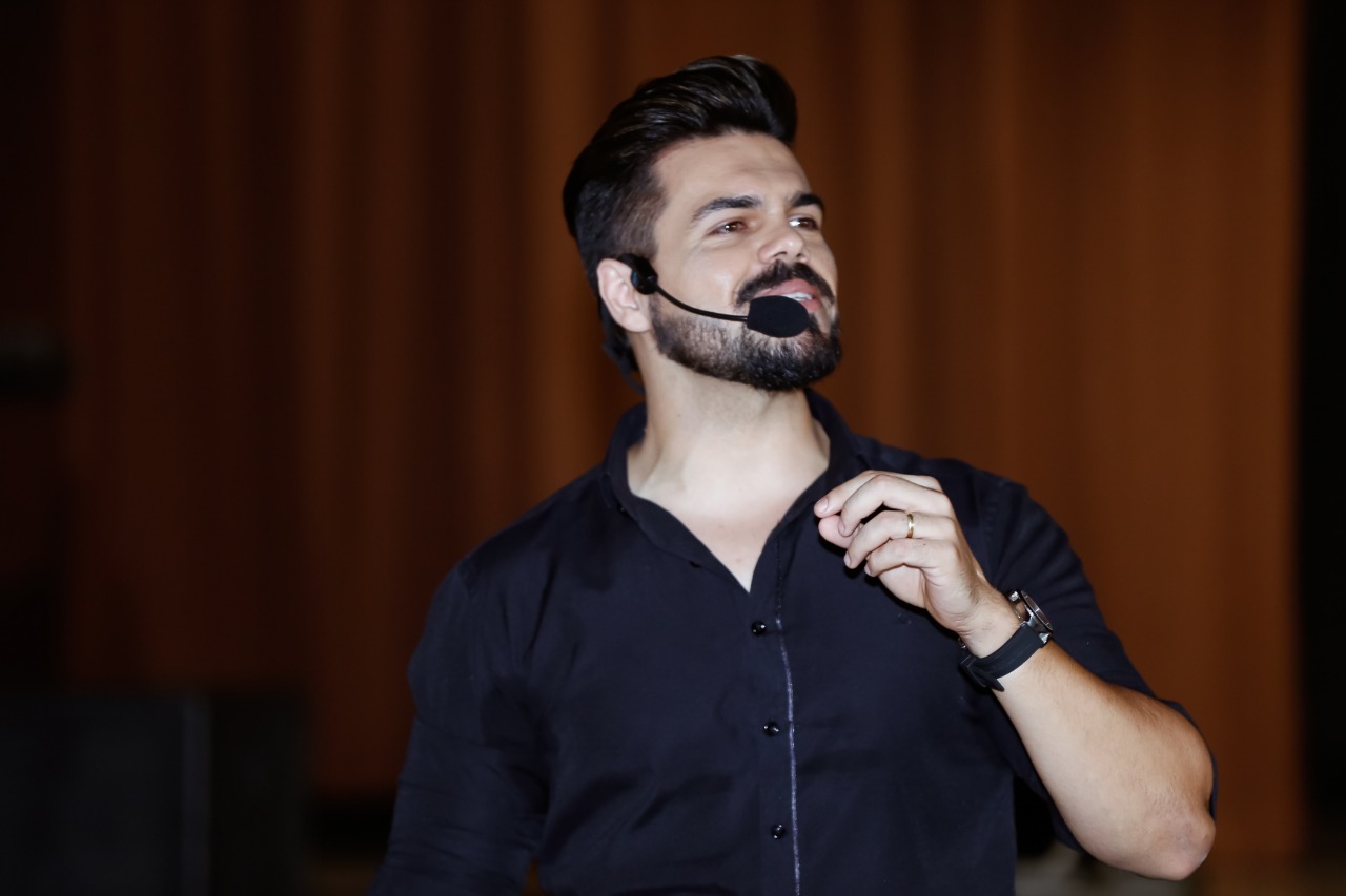 um dos maiores palestrantes do Brasil melhores de vendas um dos maiores palestrantes do Brasil melhores de vendas