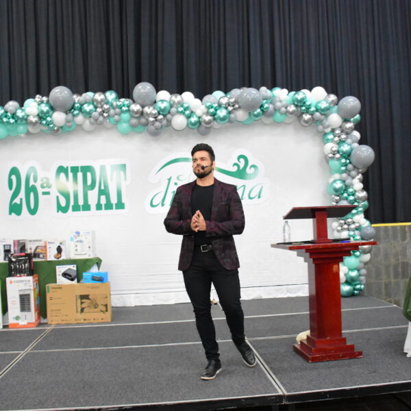 palestrante janderson santos realiza palestra sipat diroma