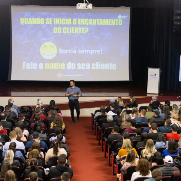 Janderson santos o mago das vendas realiza palestra em quedas do iguaçu atendimento mágico