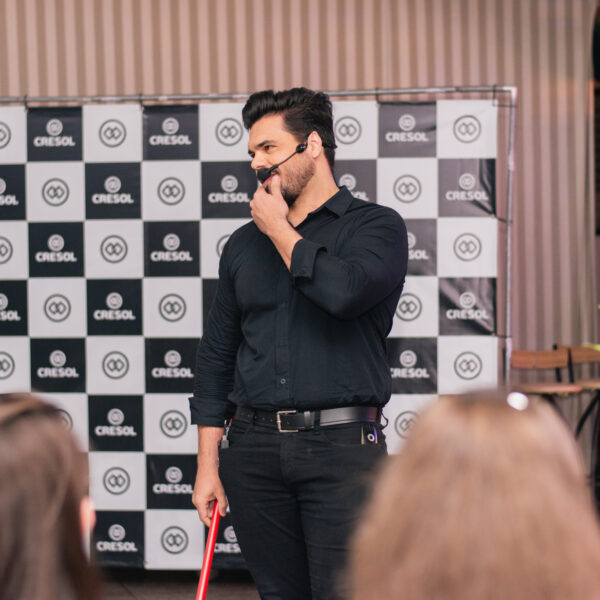 um dos melhores do palestrantes motivacionais do Brasil Janderson Santos