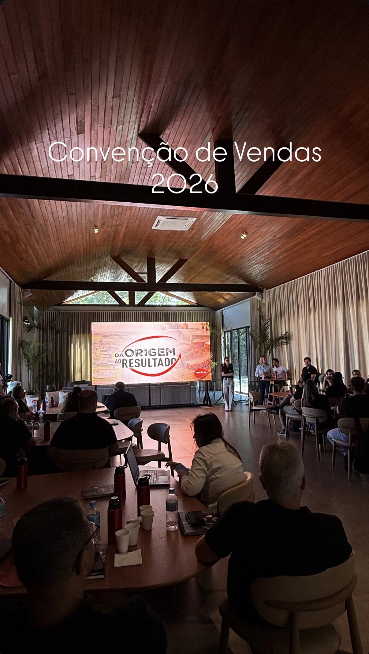 Palestra de vendas de Janderson Santos na convenção da Nutribras Alimentos em Sorriso MT