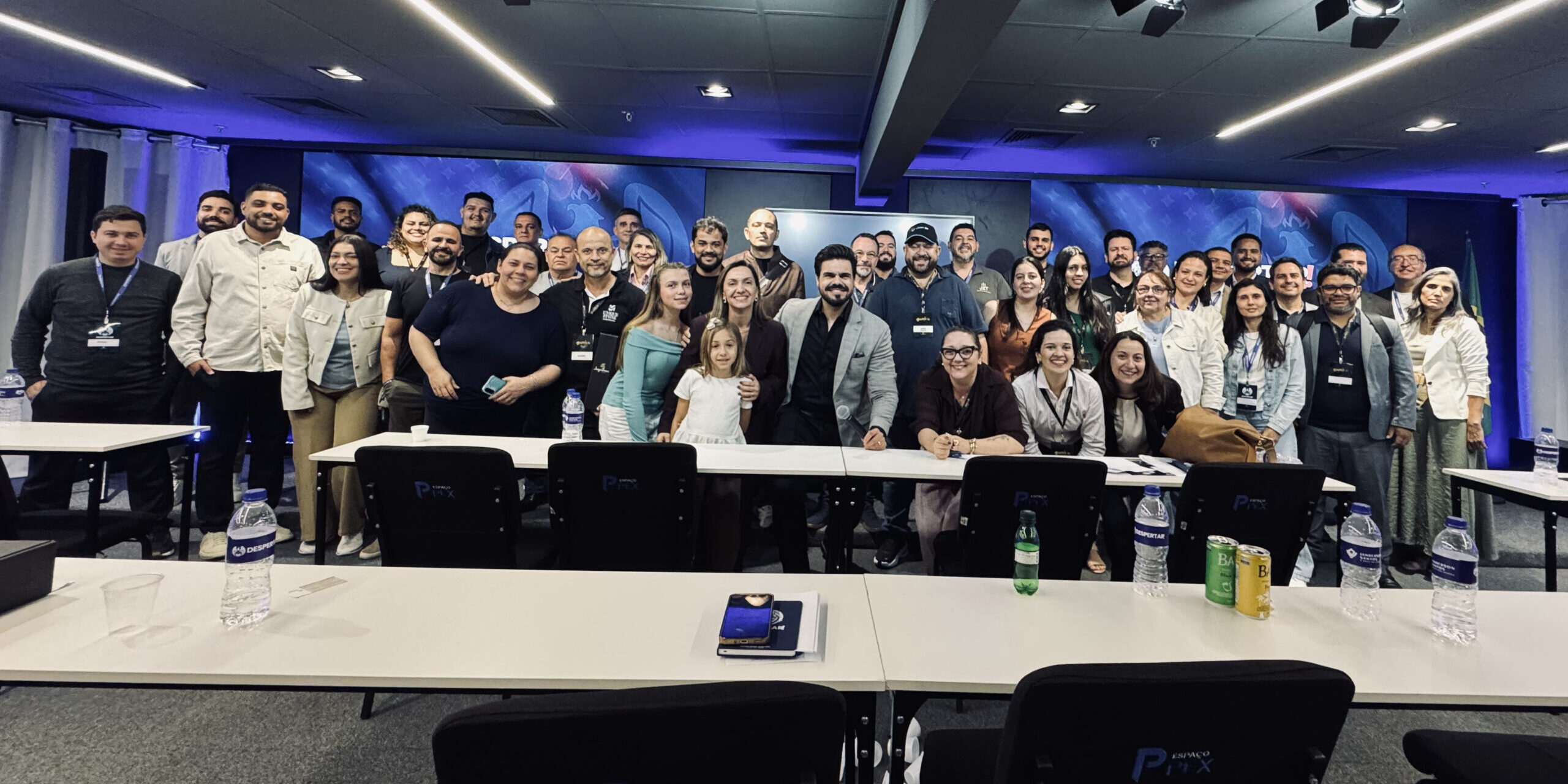 Turma do Despertar Empresarial reunida no Espaço PEX, em Alphaville, São Paulo