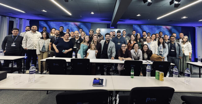 Turma do Despertar Empresarial reunida no Espaço PEX, em Alphaville, São Paulo