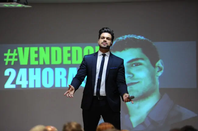 Palestrante de vendas janderson santos realiza evento em goiania Palestrante de vendas janderson santos realiza evento em goiania