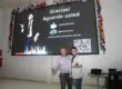 Janderson Santos, palestrante de vendas, em evento corporativo