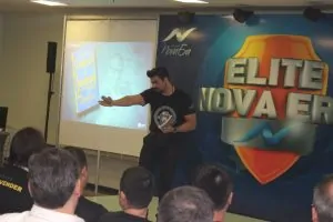 janderson santos palestra de vendas na distribuidora Nova Era em Manaus