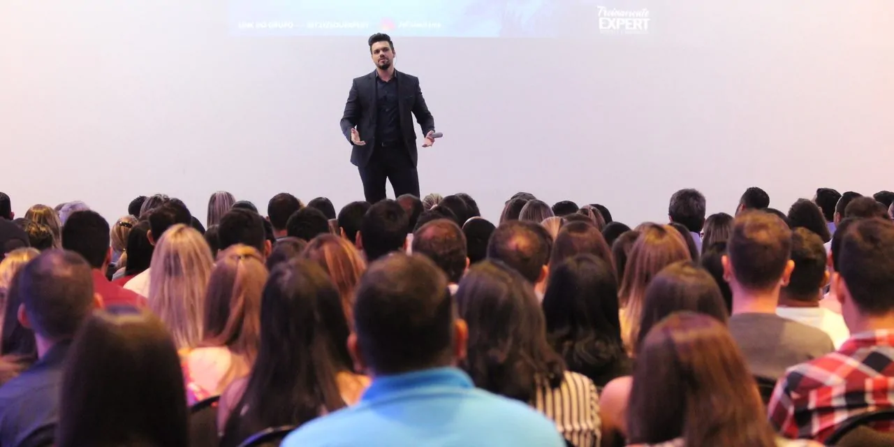 melhor palestrante do brasil janderson santos expert treinamento de vendas melhor palestrante do brasil janderson sa