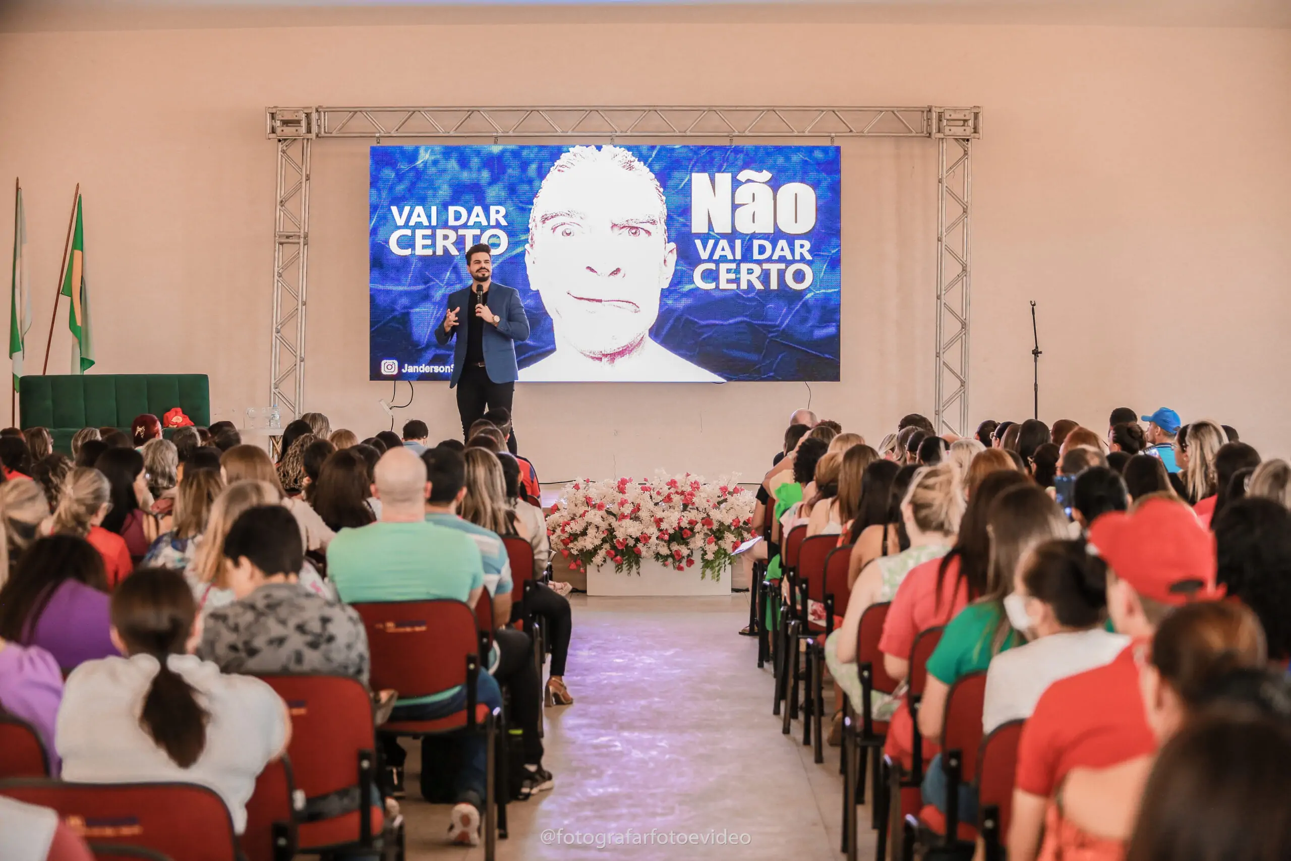 Palestrante Motivacional Janderson Santos “O Mago das Vendas” Top 1 do Brasil Palestrante Motivacional Janderson Santos "O Mago das Vendas" Top 1 do Brasil