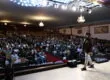 Auditório lotado acompanhando treinamento de Janderson Santos, o Mago das Vendas